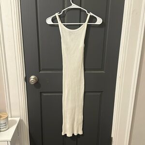 White bodycon dress